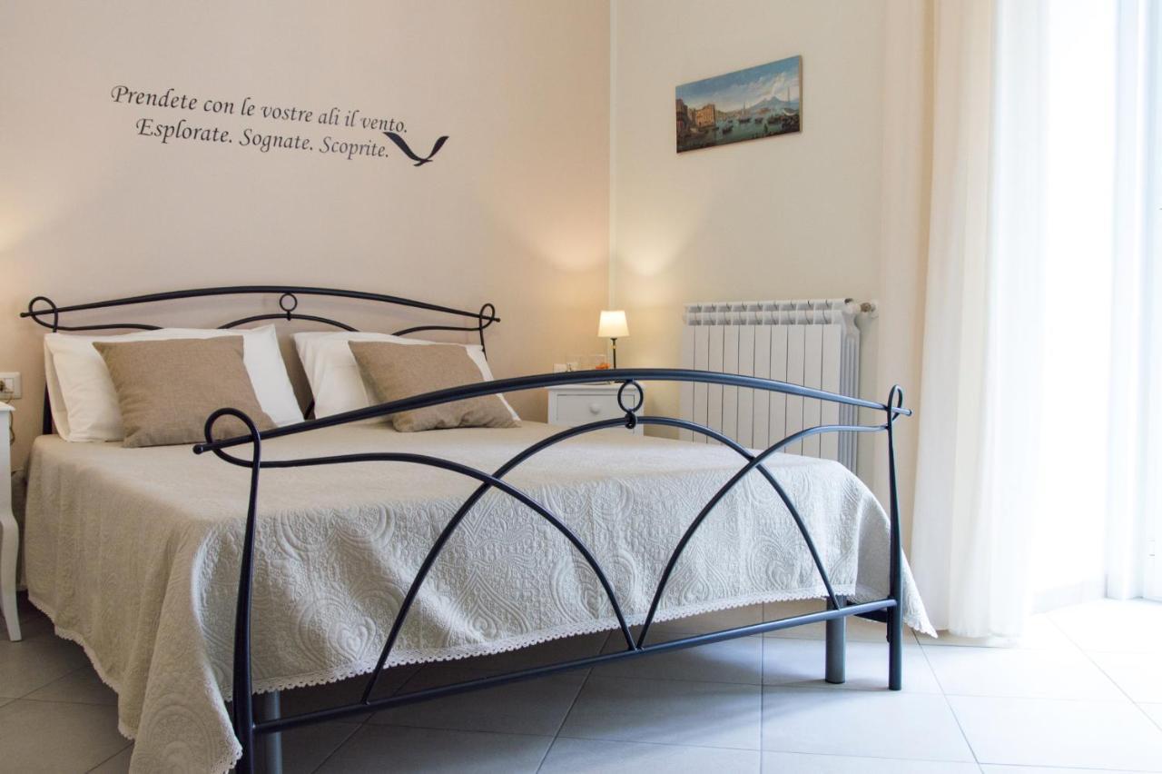 B&B La Rosa Dei Venti Nápoly Kültér fotó