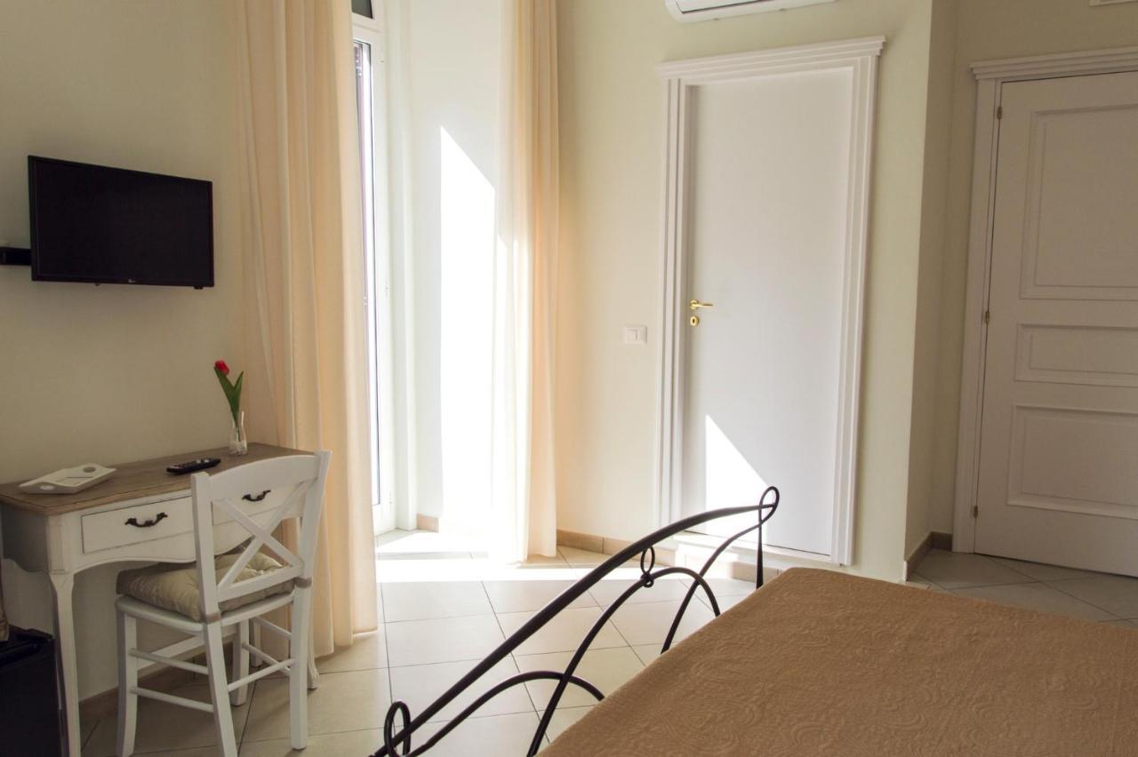 B&B La Rosa Dei Venti Nápoly Kültér fotó